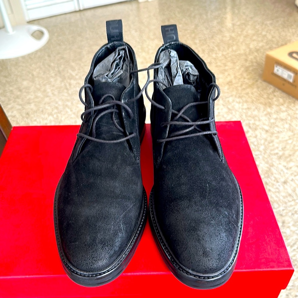Hugo boss suede boots